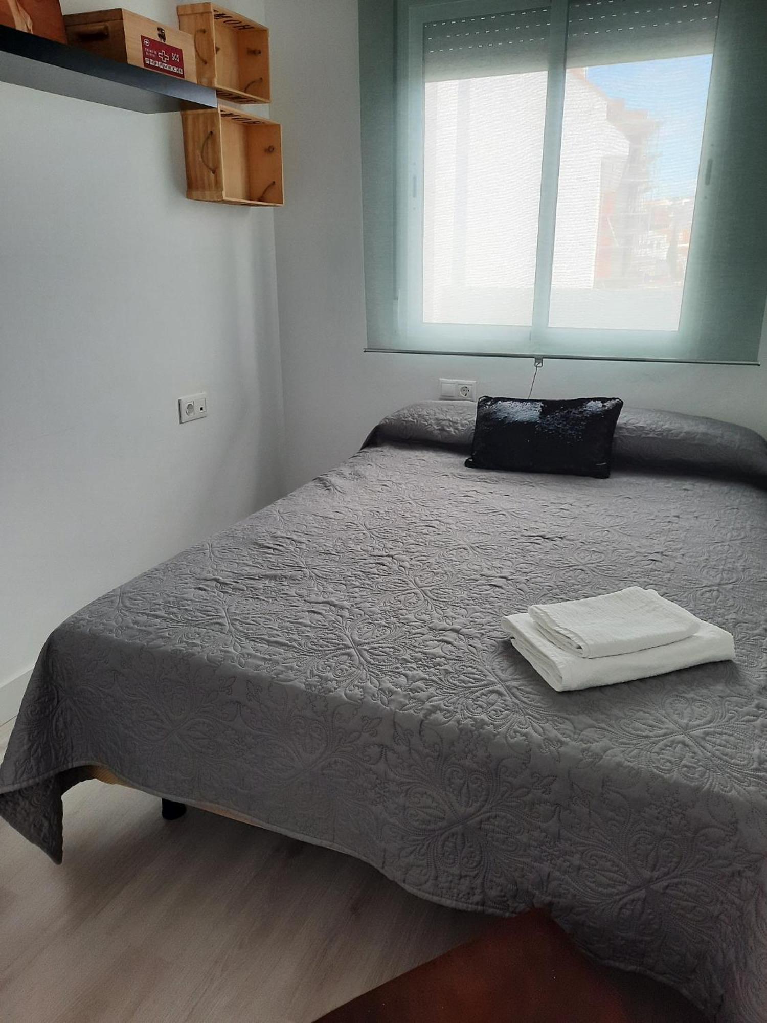 Atico Centro Huelva Con Parking Appartement Buitenkant foto